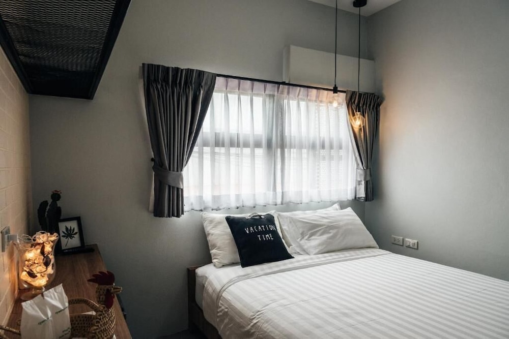 Journey Hostel Suratthani 18/56