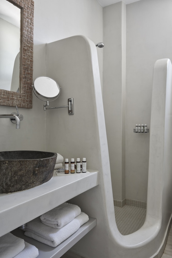 White Dunes Luxury Suites 47/50