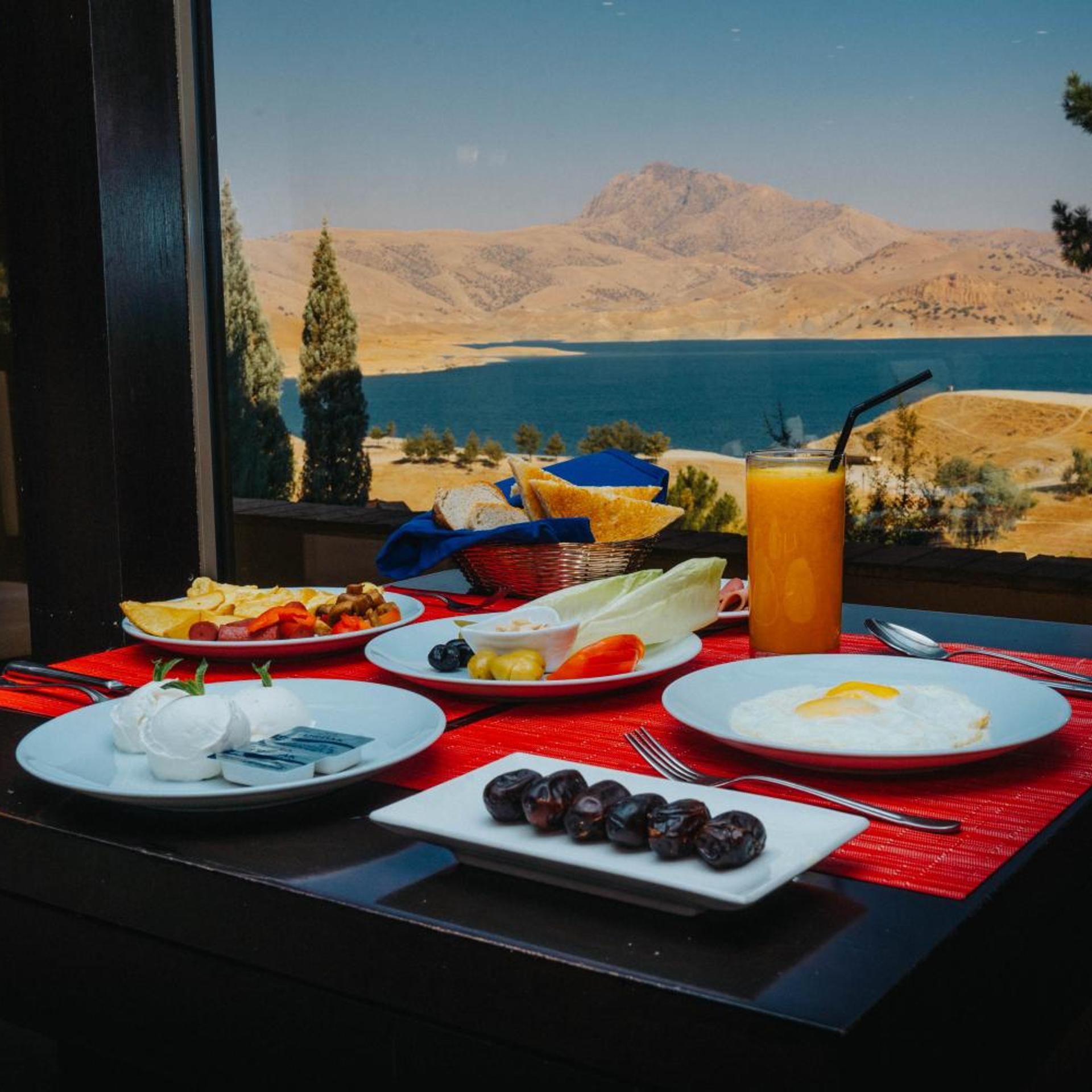Ashur Hotel 44/63