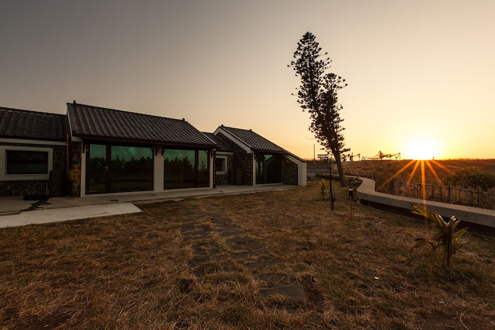 PENGHU BAY RESORT 31/45