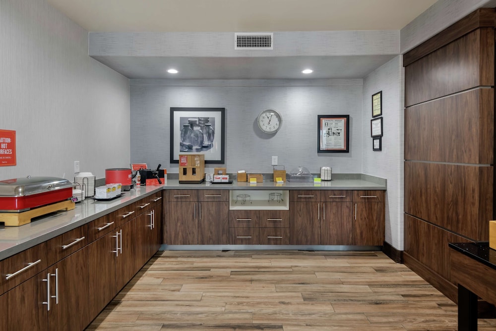 Lobby at HAMPTON INN BROWNWOOD, BROWNWOOD - TX