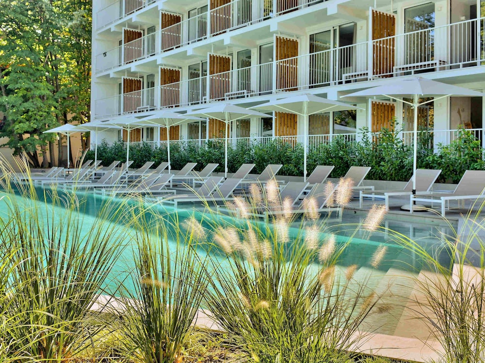 ibis Styles Golden Sands Roomer Hotel 4/45