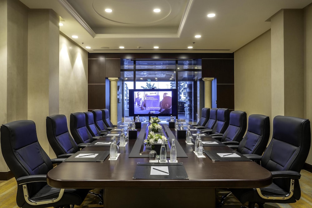 The Diplomat Radisson BLU Hotel, Residence and Spa 37/46