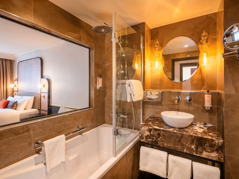 Mercure Versailles Paris Ouest 74/76