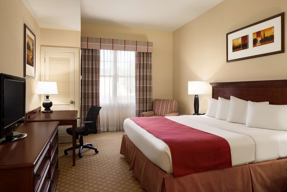 Country Inn and Suites By Radisson Crestview FL 4/19