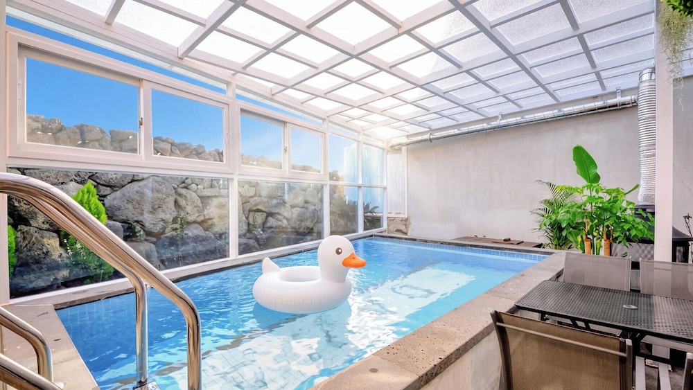 Seogwipo Dawa Pool Villa Pension 23/50
