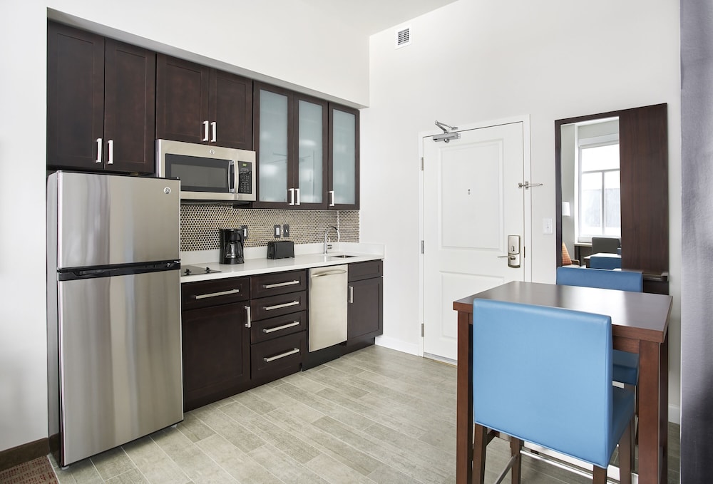 Residence Inn Wilmington Downtown 6/37