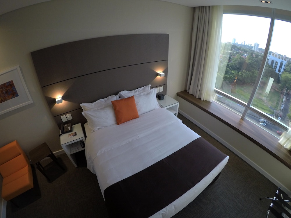 Paseo La Galeria Hotel & Suites 12/49