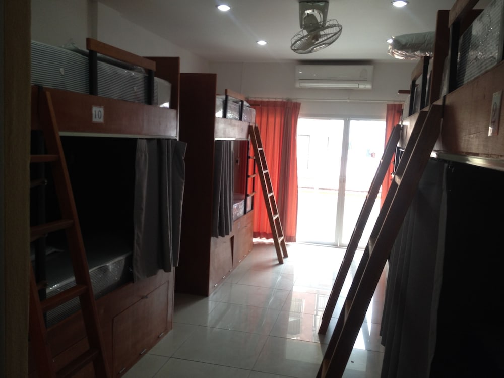 Jomtien Hostel 32/68