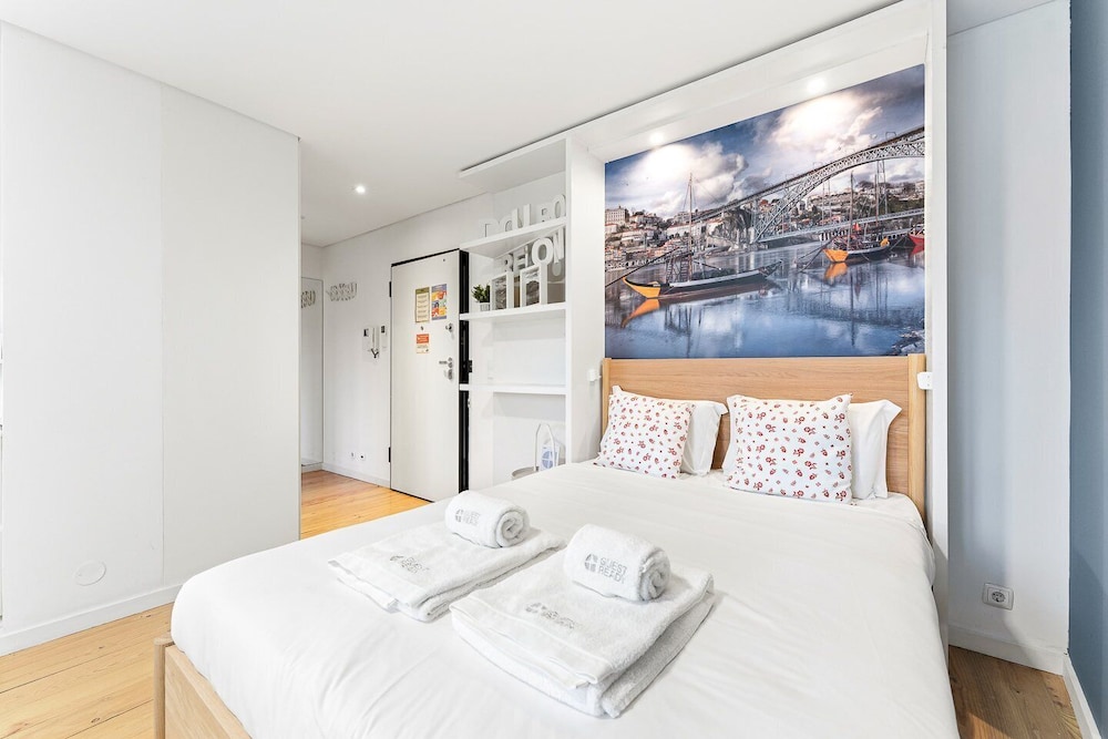Old City Design Apartments 26/46