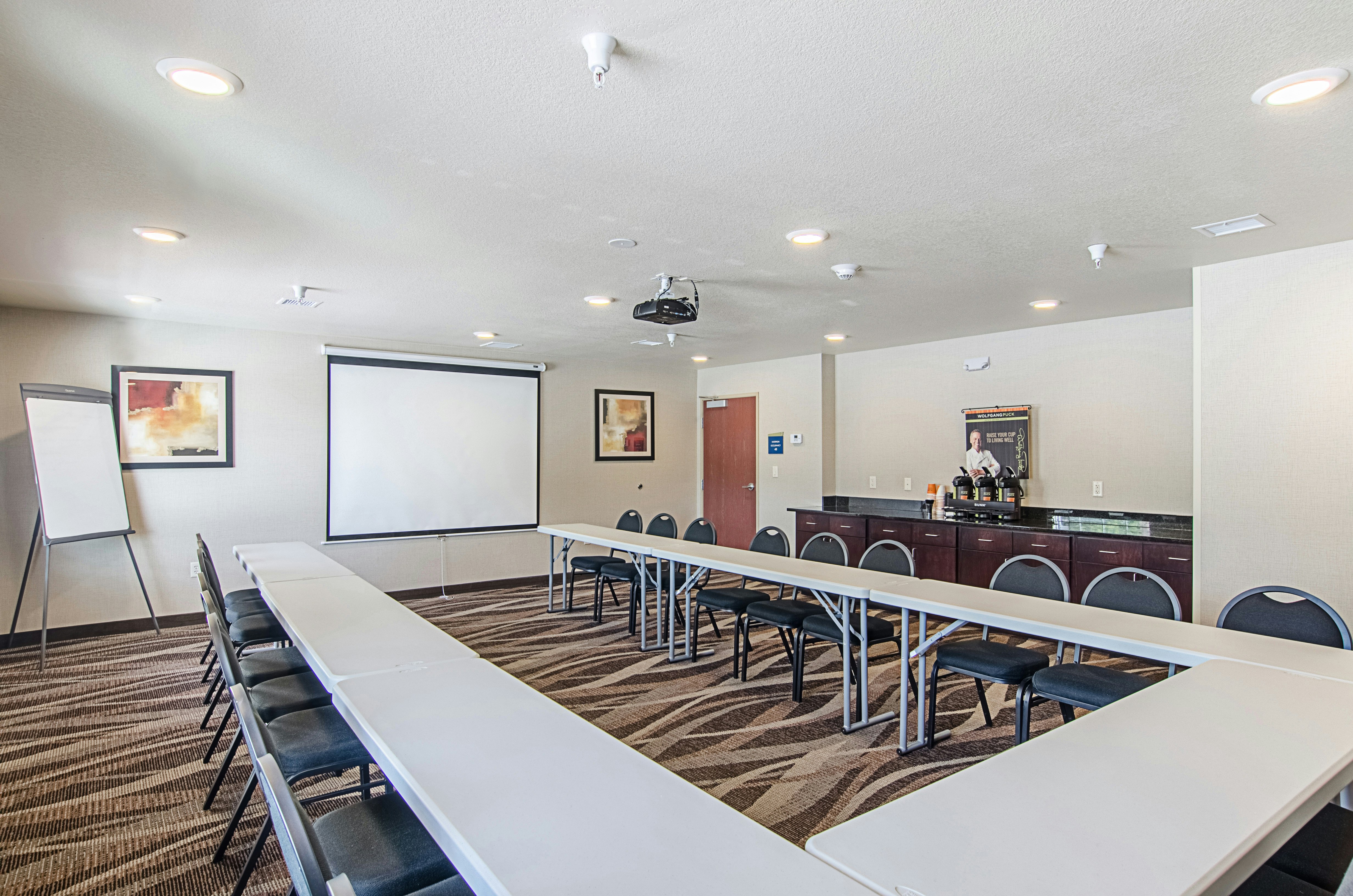 Cobblestone Inn & Suites - Guernsey 43/57