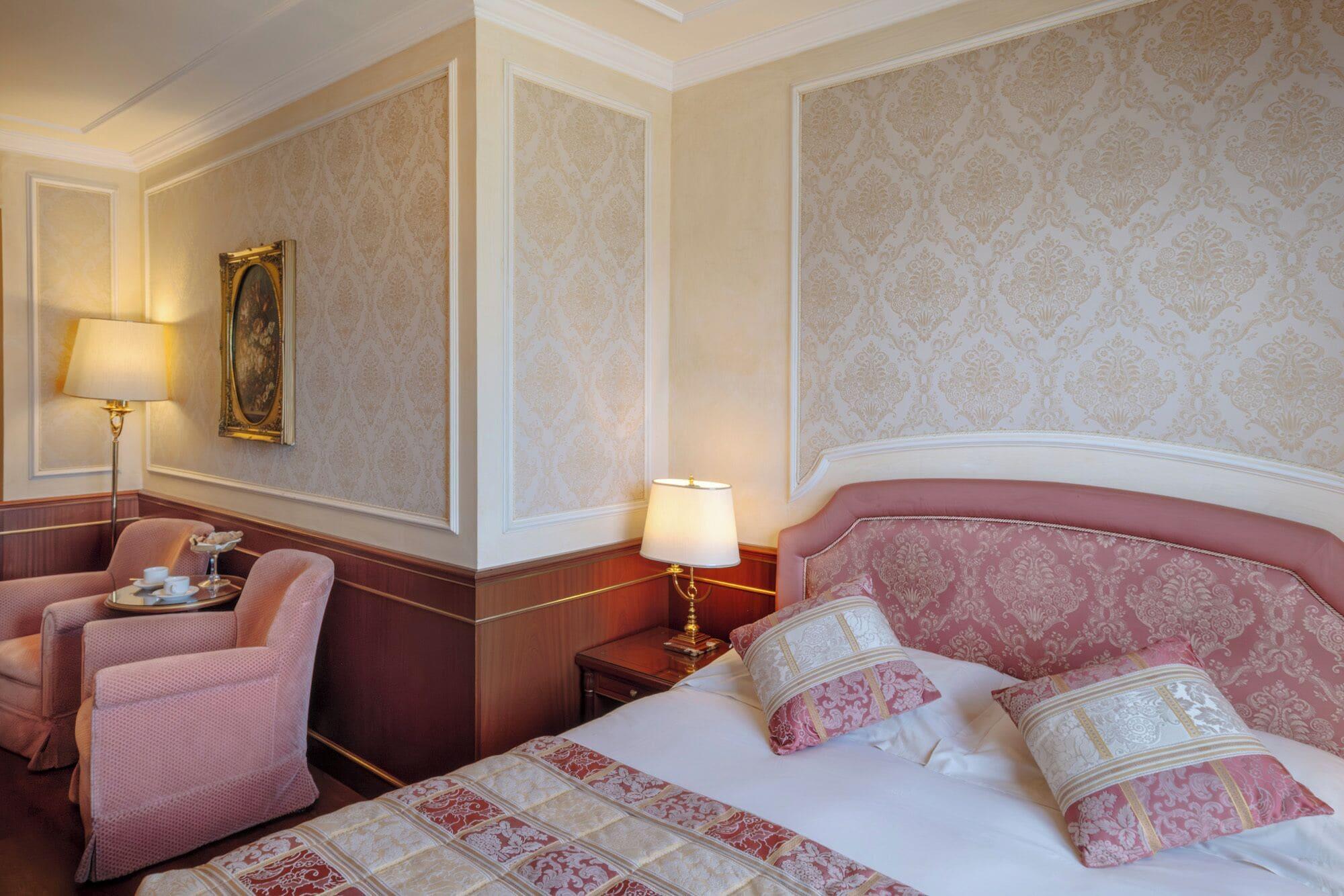 Classic, Double Bed, Pool or Lake View