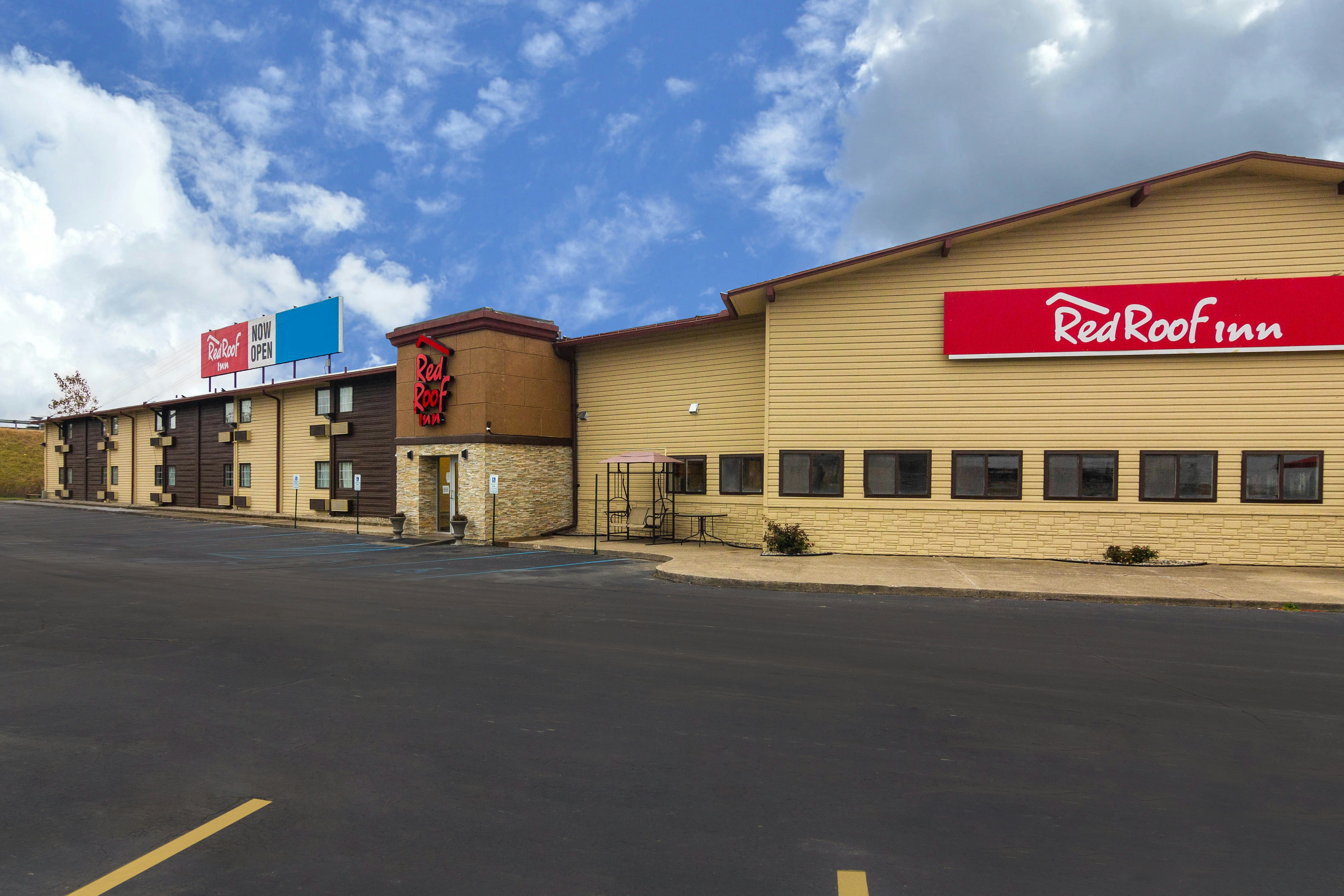 Red Roof Inn Perrysburg 3/18