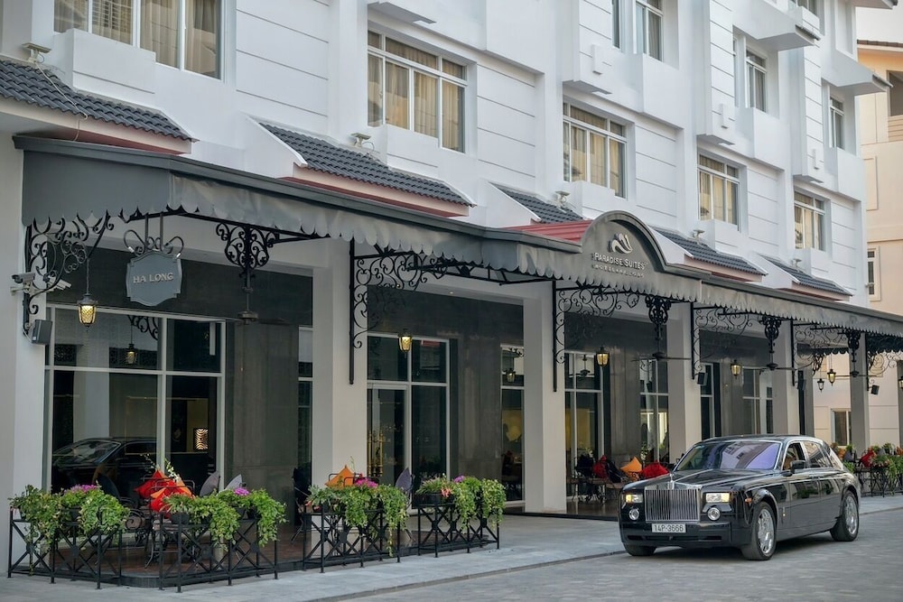 Paradise Suites Hotel 58/66