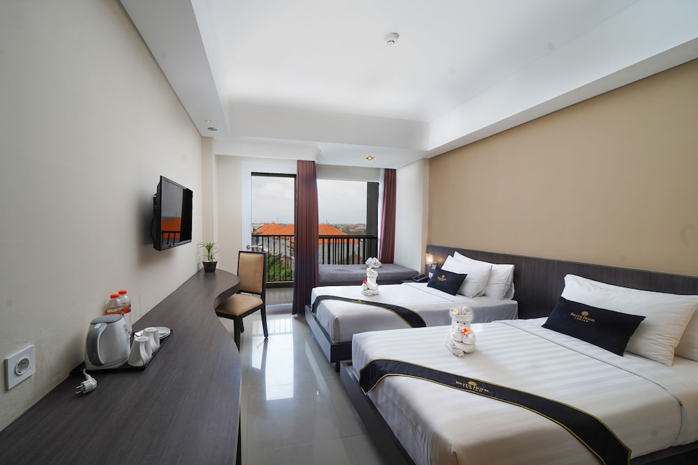 Brits Hotel Legian 4/20