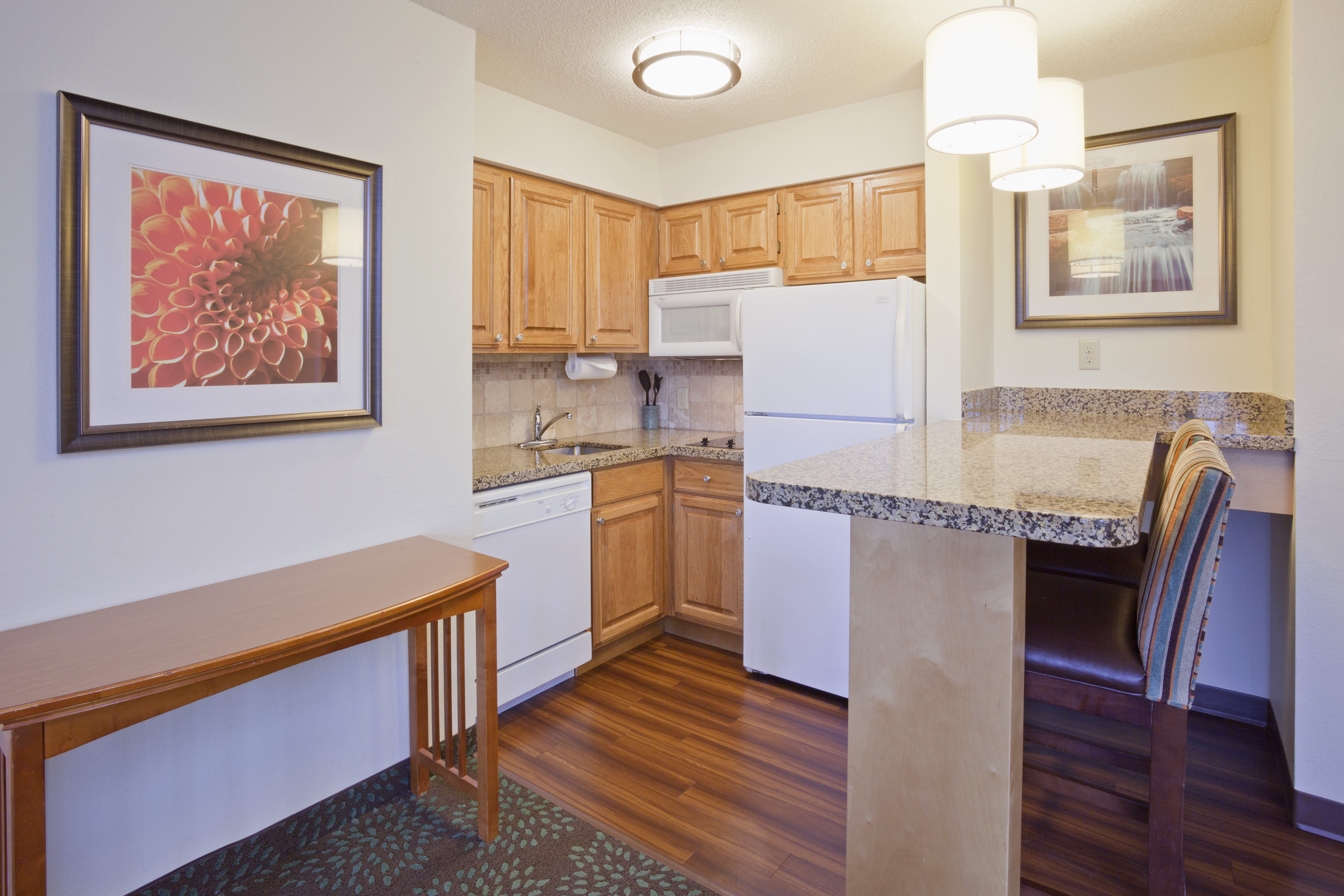 Staybridge Suites Mpls Maple Grove Arbor Lakes 44/62