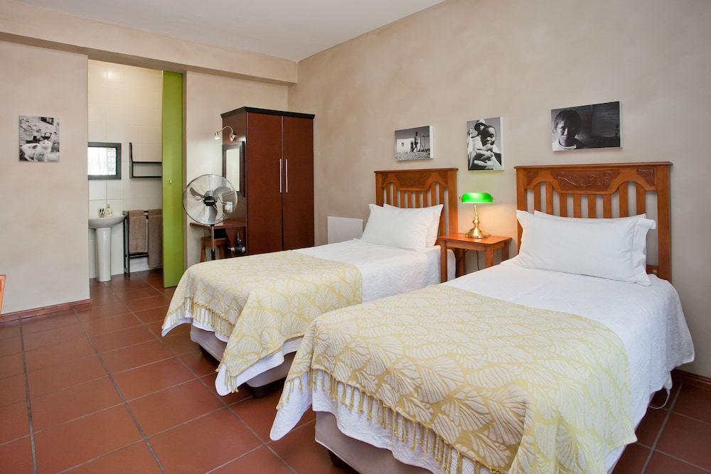 Miles B B Guesthouse 12/41