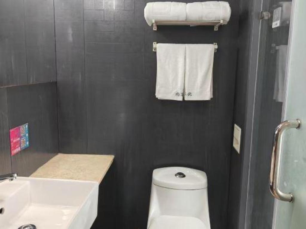 Thank Inn Plus Hotel Shanghai Songjiang District Yexie Town Yexingong Road 41/42