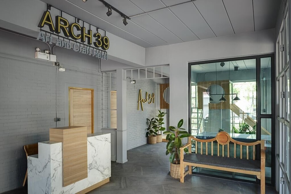 Arch39 Art & Craft Hotel 53/75