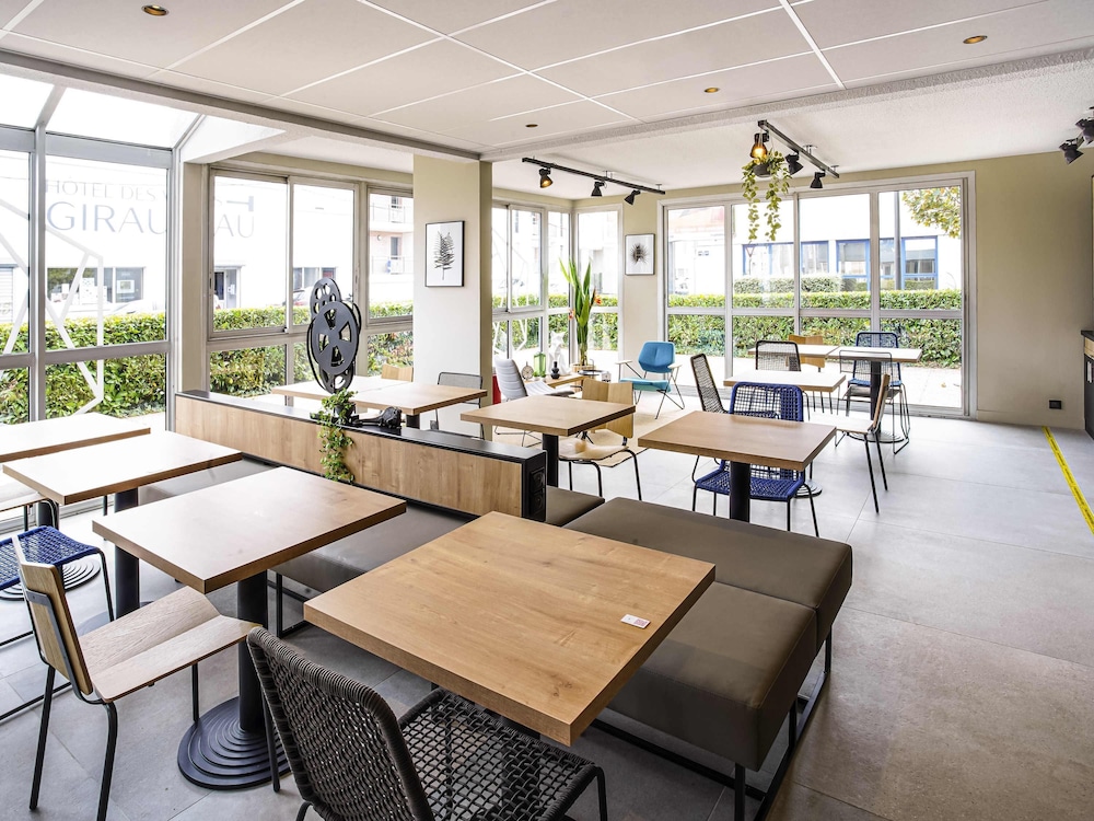 Hotel Ibis Tours centre Giraudeau 38/57
