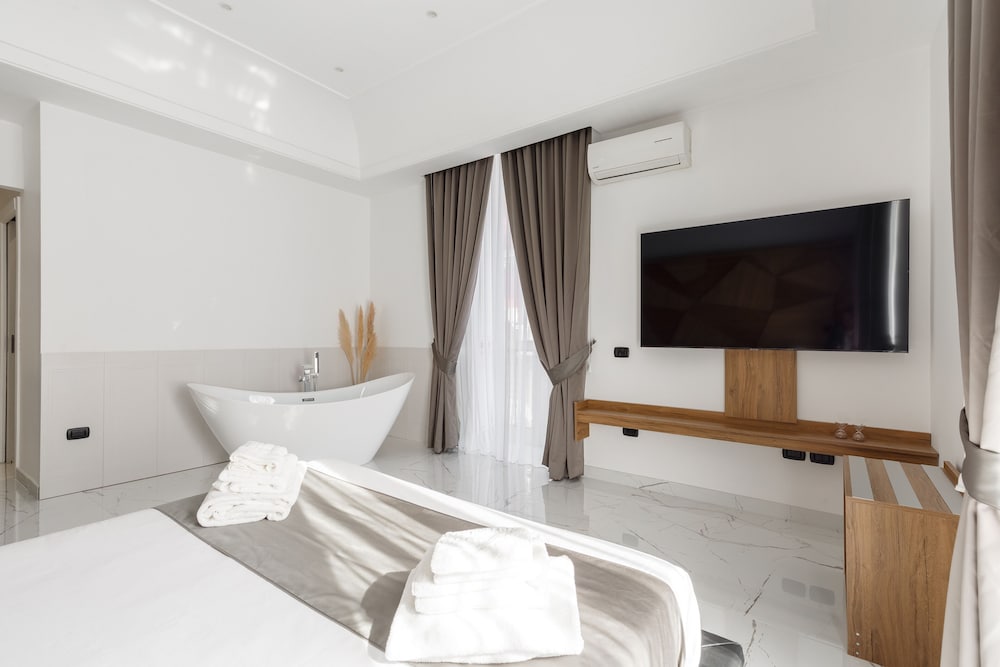 Sant Angelo Hotel 12/50