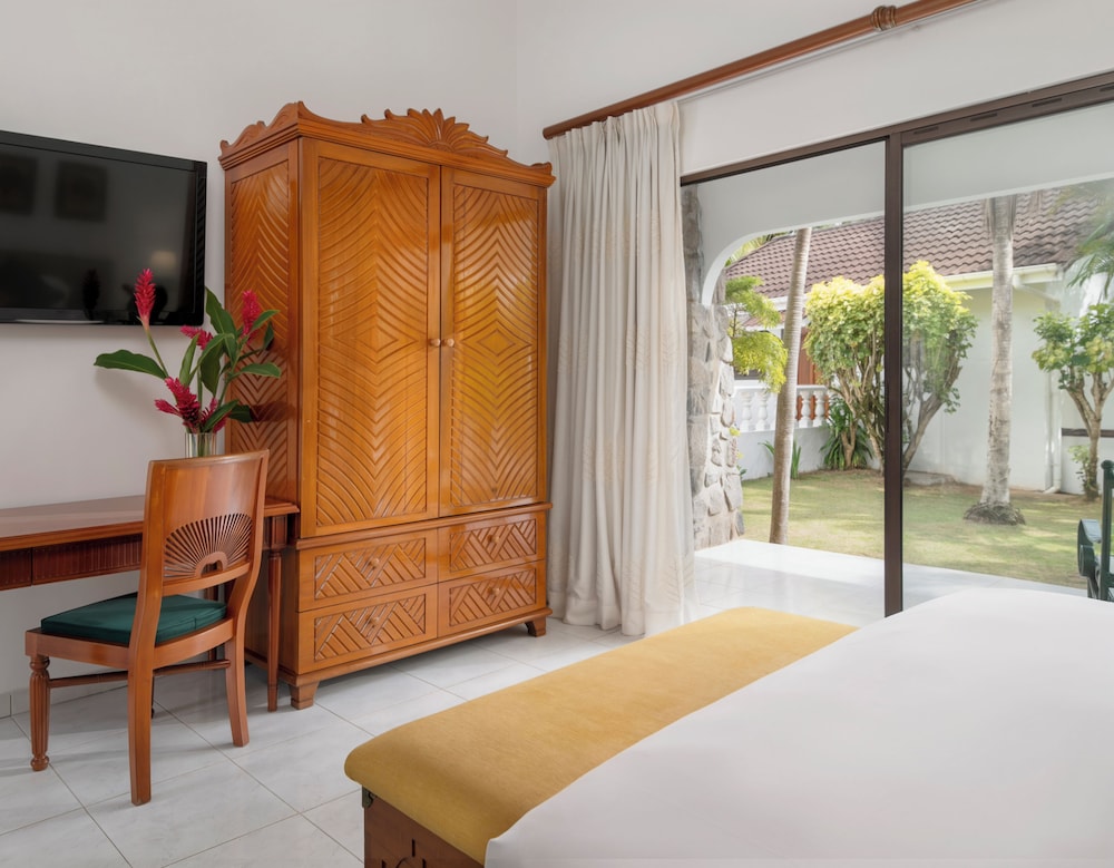Edens Holiday Villas 25/46