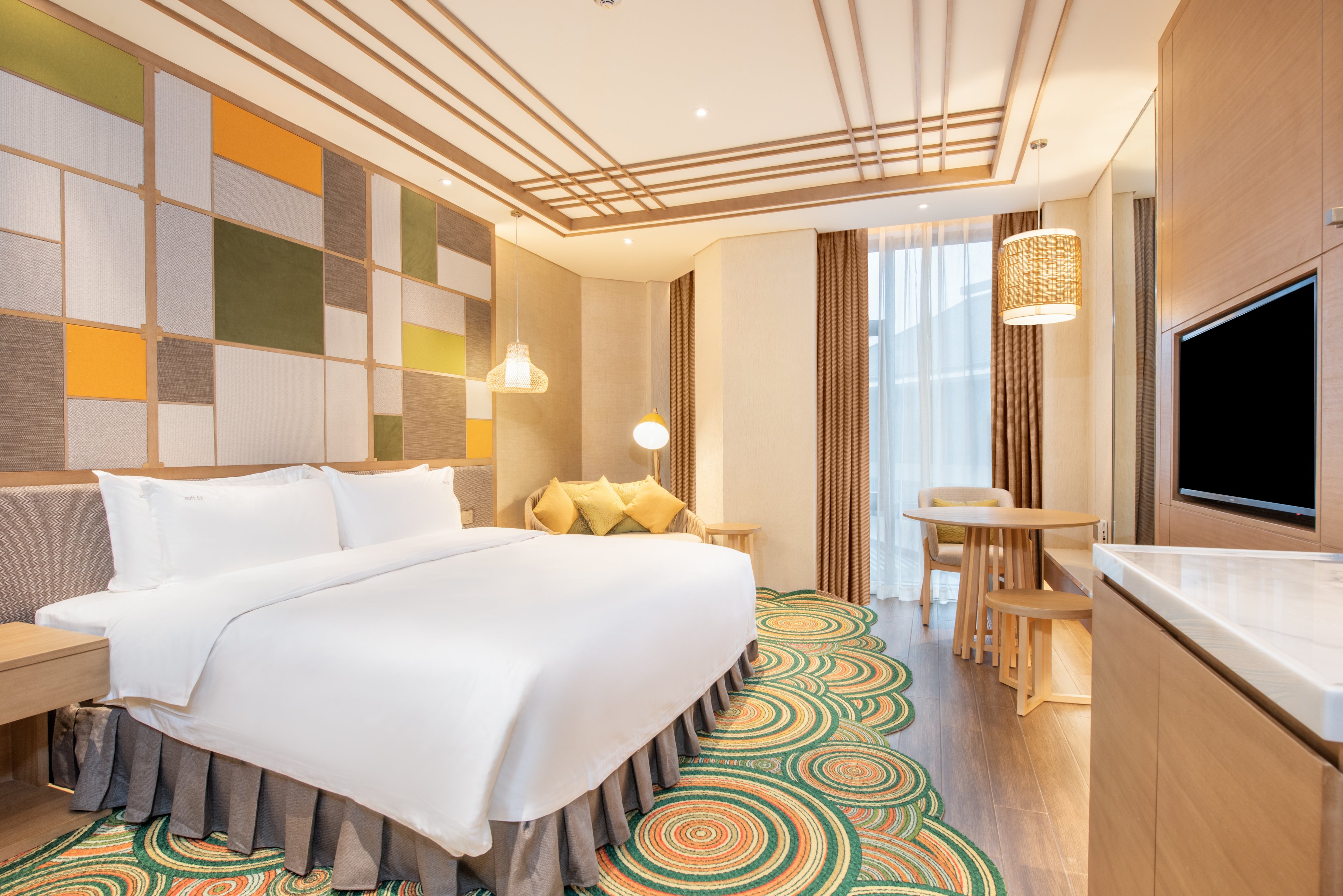 Superior, King Bed