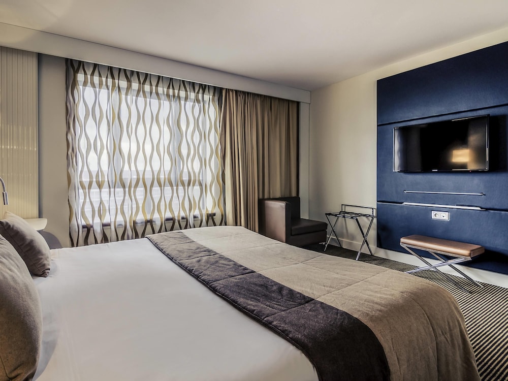 MERCURE CERGY PONTOISE CENTRE 13/70