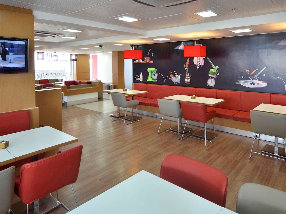 Ibis Sao Luis 13/64