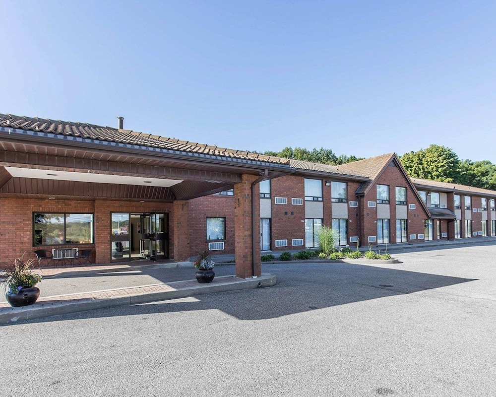Comfort Inn Midland 3/42