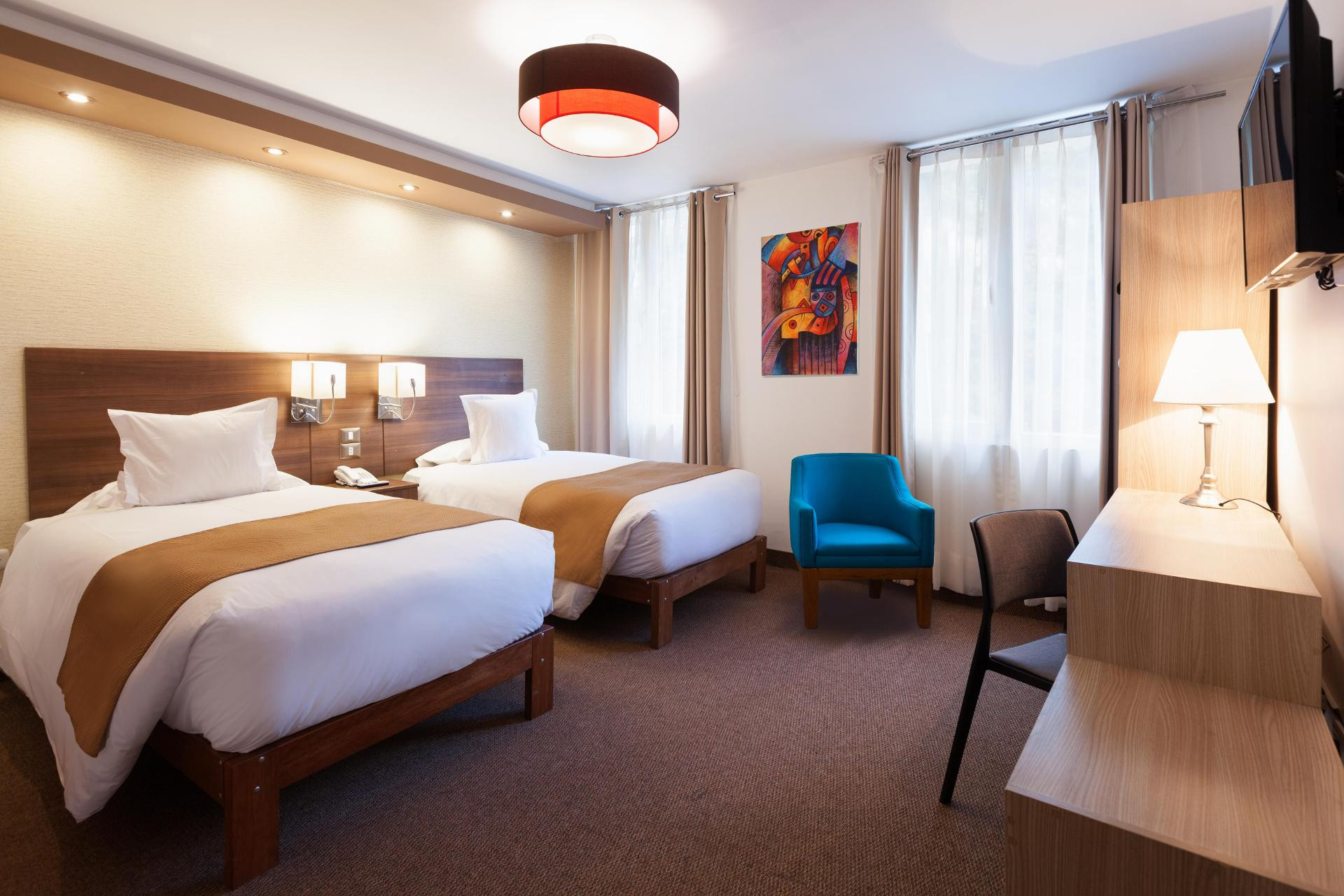 Superior, Twin Beds, Mountain View
