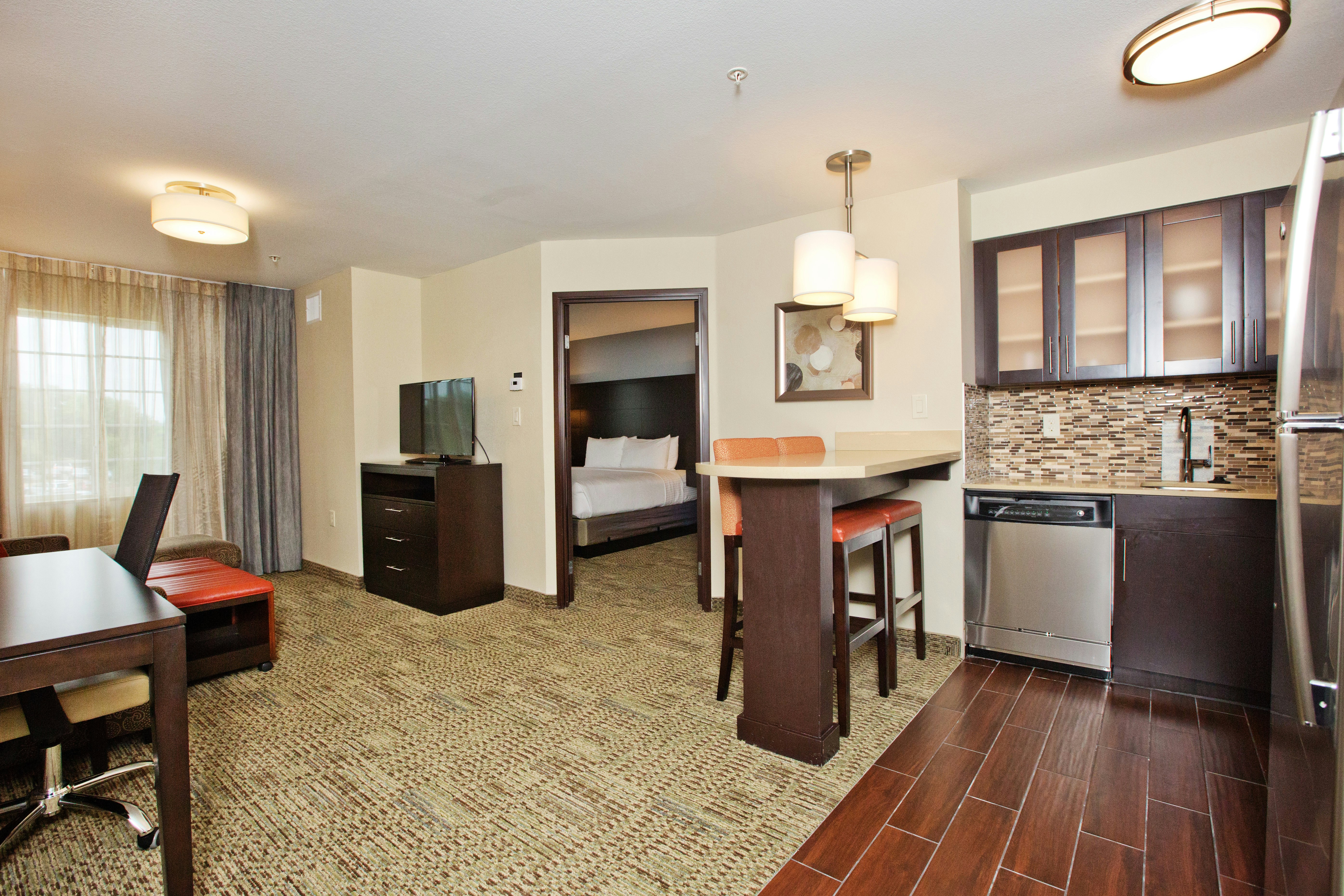 Staybridge Suites Austin South Interstate Hwy 35 37/58