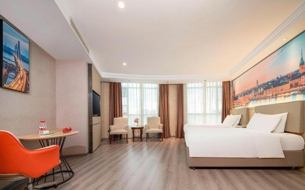 Vienna 3 Best Hotel (Dongguan Liaobu Shida Road) 34/55