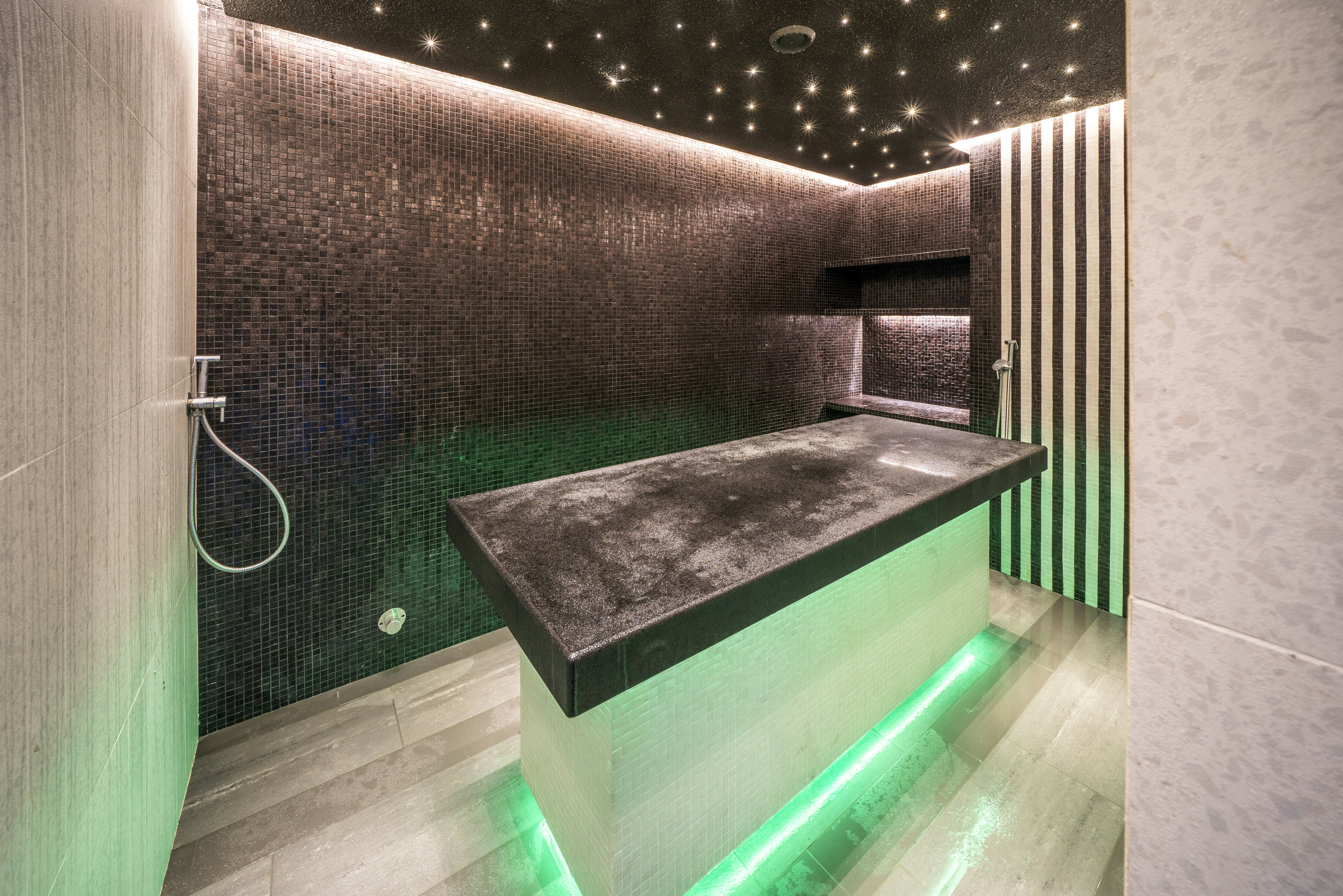 Wellton Riverside SPA Hotel 45/58
