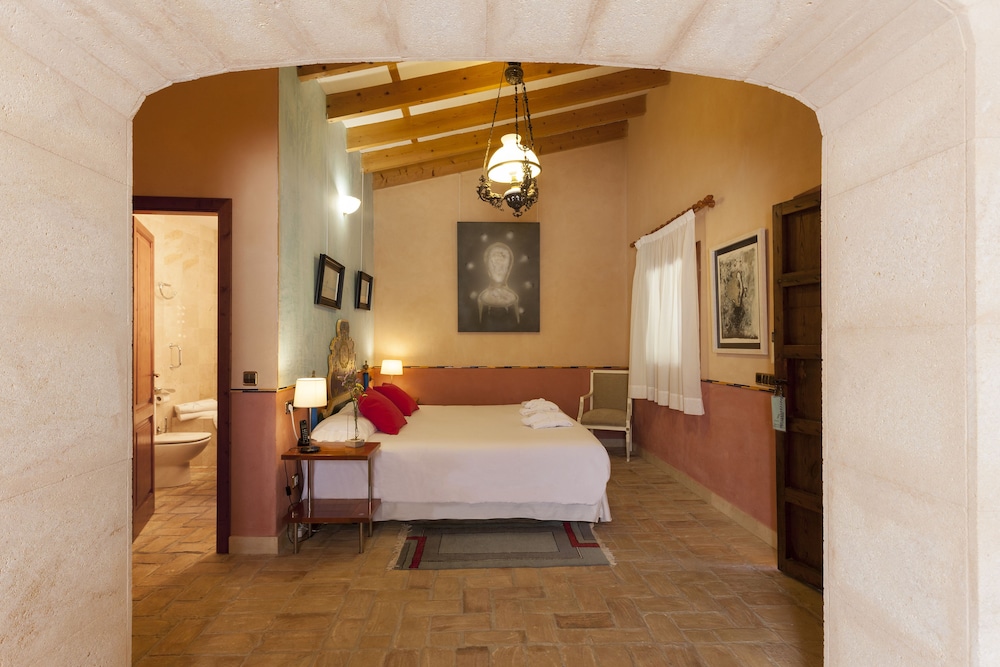 Es Revellar Art Resort - Adults Only 52/110