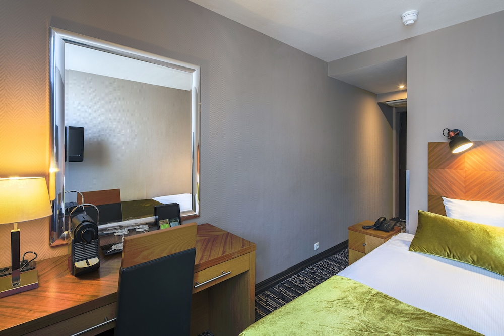 The Alfred Hotel 44/70