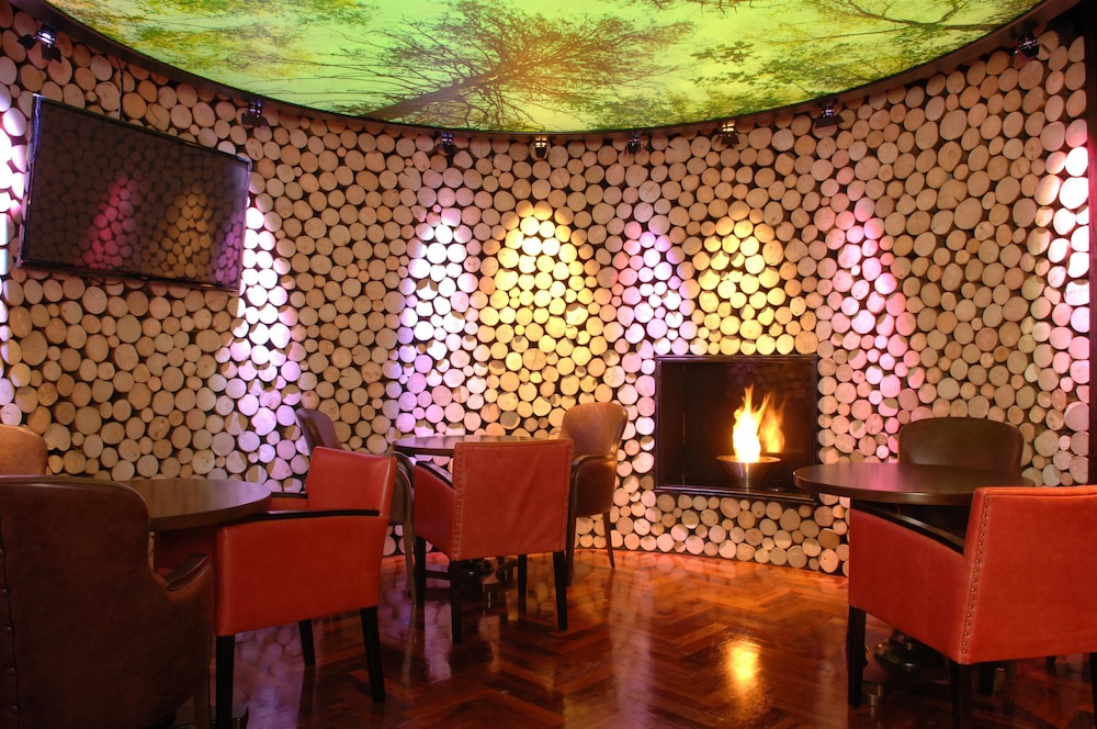 Clanree Hotel 16/44