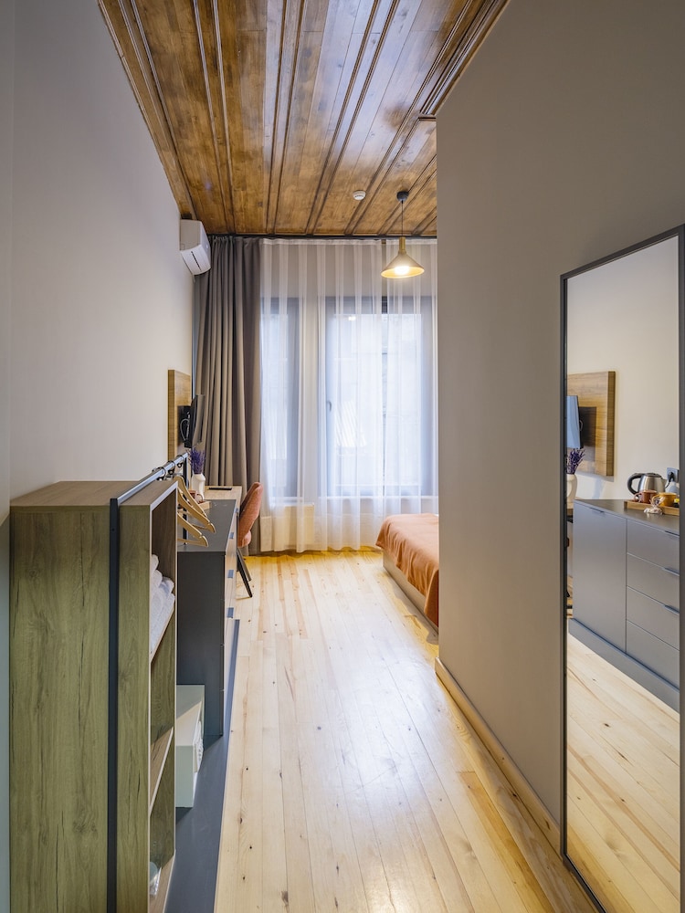 ROCO Beyoglu 33/49