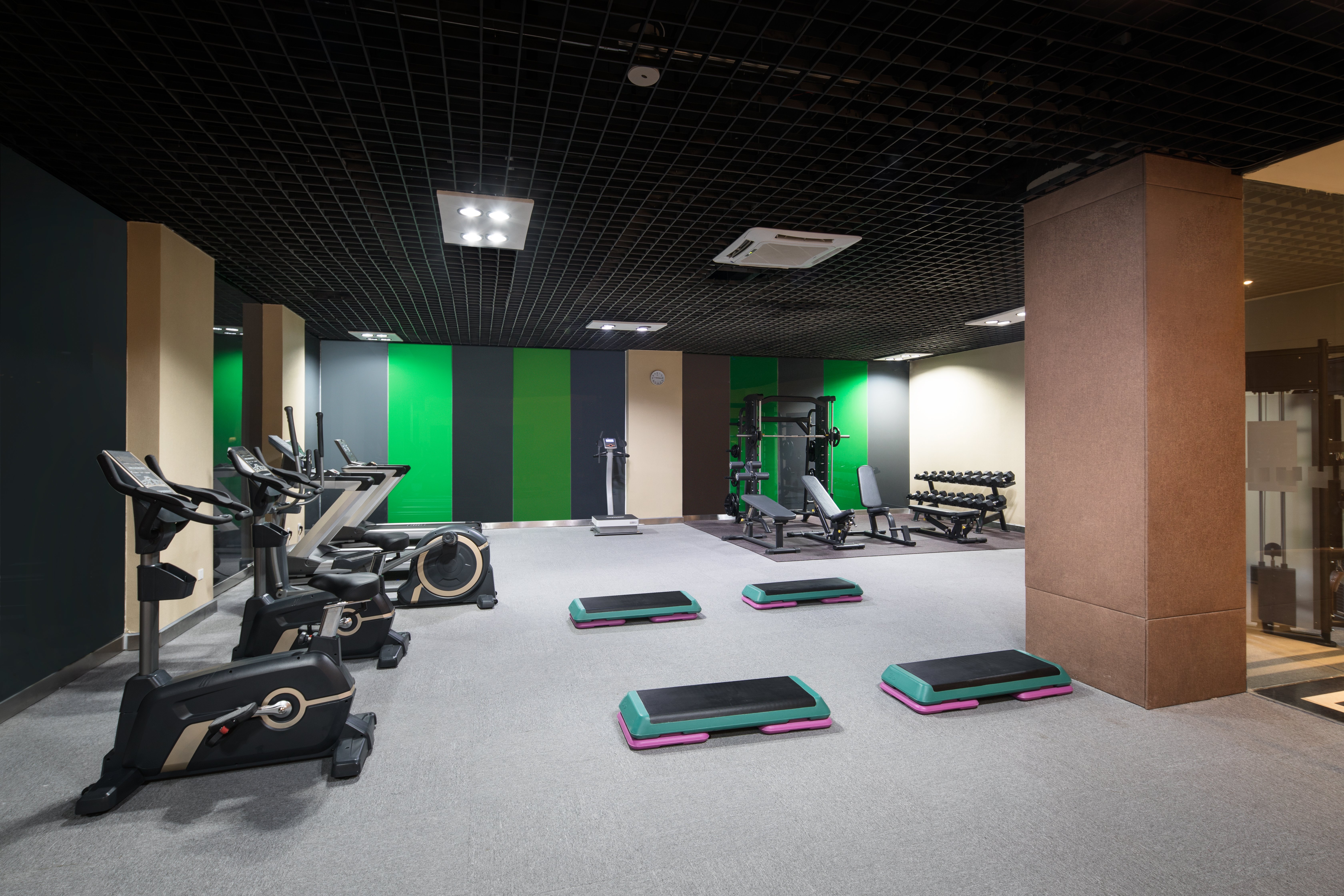 HOLIDAY INN BEIJING AIRPORT ZONE 25/50