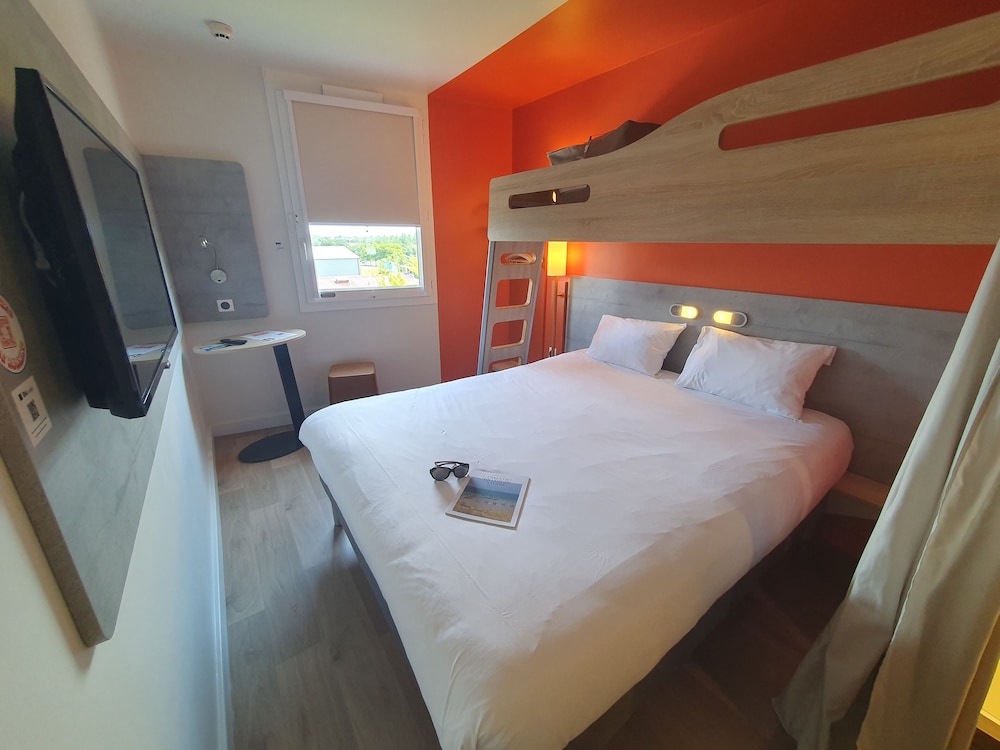 IBIS BUDGET COUTANCES 23/65