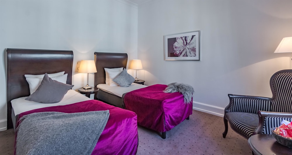 Best Western Hotel Hebron 54/68