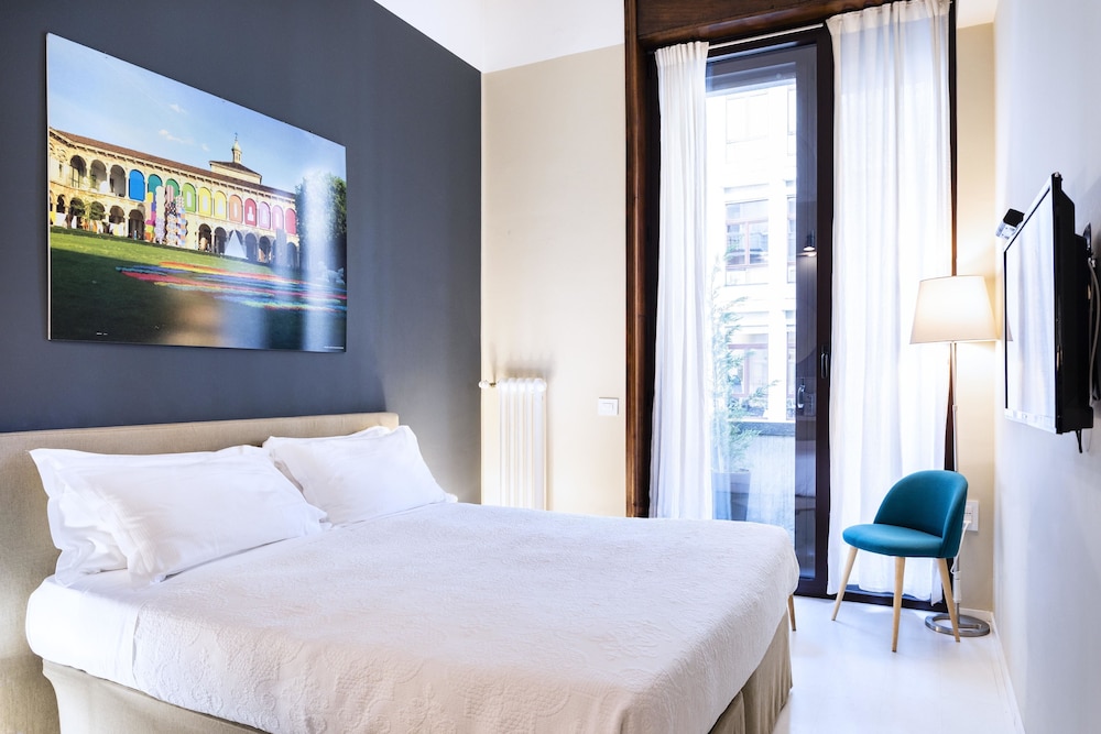 غرفة بسرير كوين بشرفة، Bc Maison Bed&cafe Milano - Adults Only 2/4