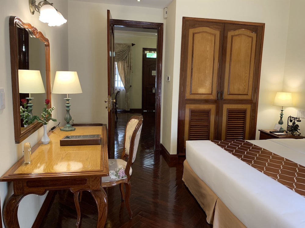 Hotel Grand Saigon 31/73
