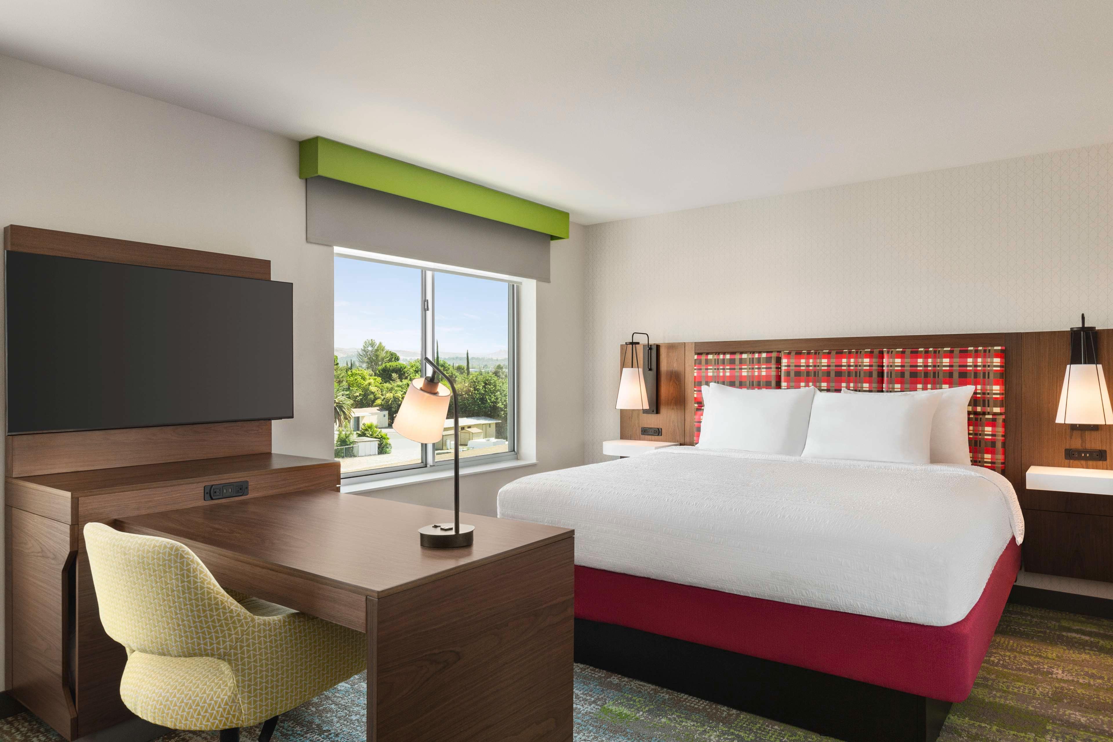 Studio, Suite, King Bed, Sofa