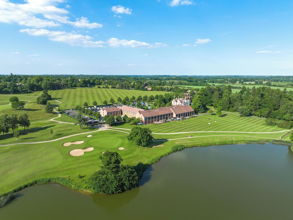 The Warwickshire Hotel And Country Club 62/64