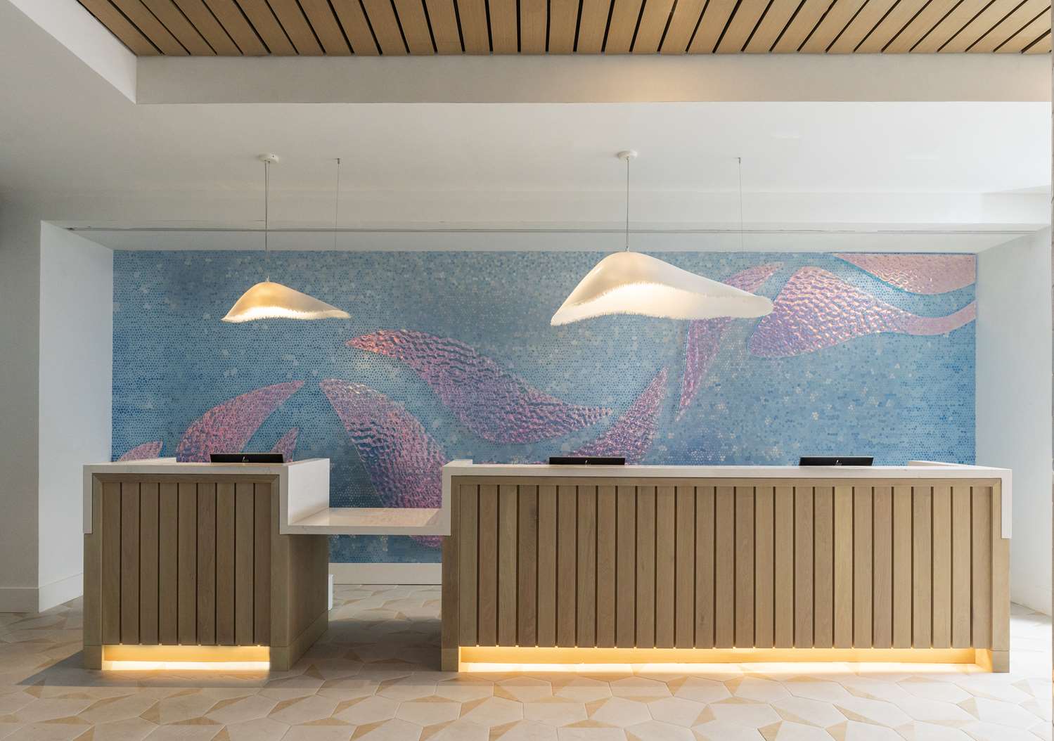 The Singer Oceanfront Resort, Curio Collection by Hilton 8/56