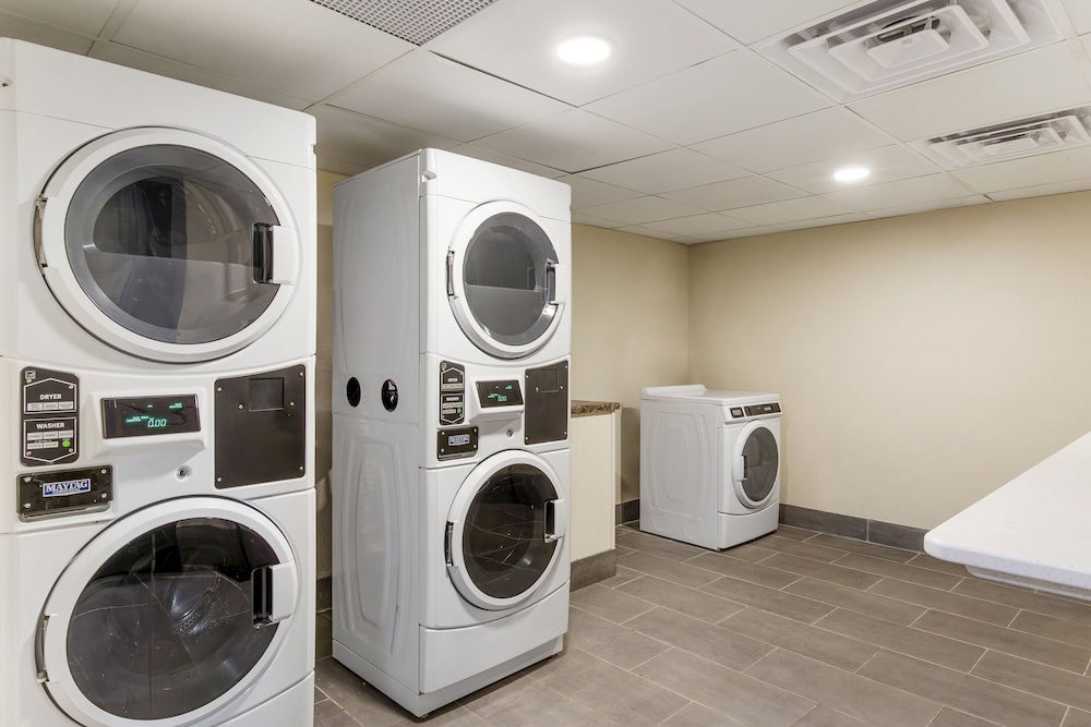 Candlewood Suites - Roanoke - Valley View, an IHG Hotel 24/50