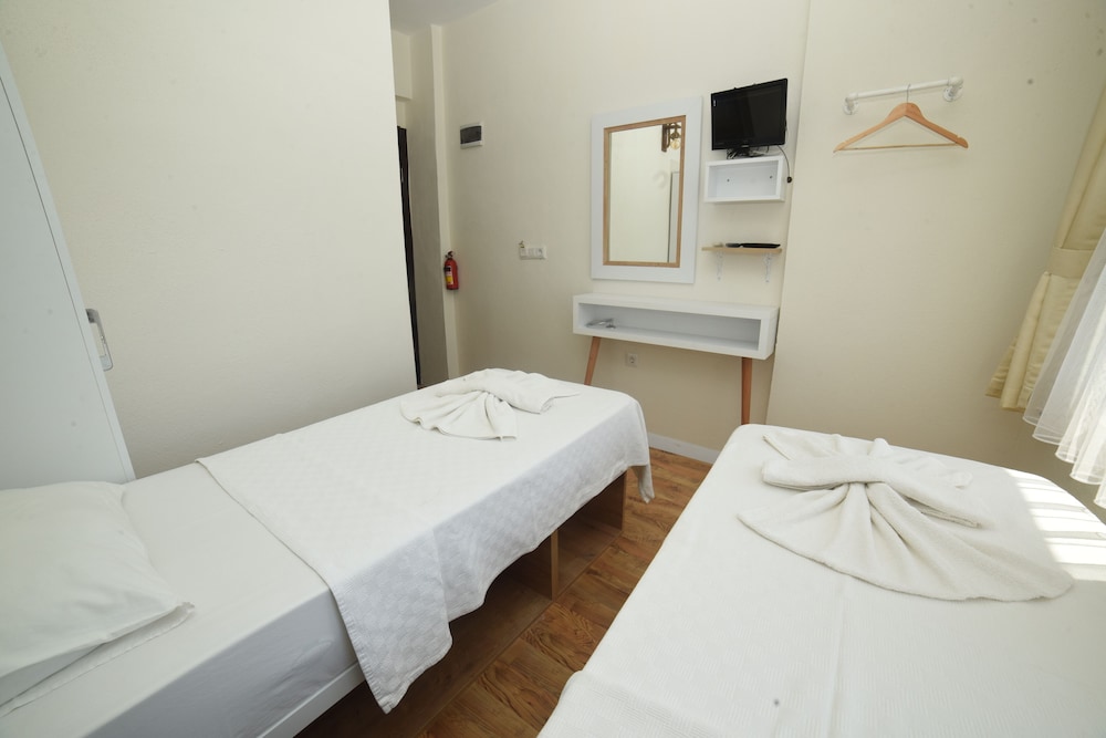 ROOM, TWIN BEDS, SEA VIEW