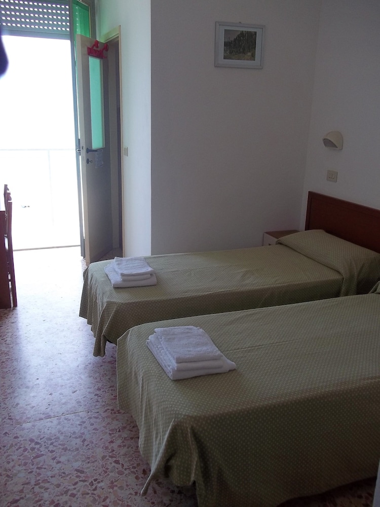 Hotel Italia 15/50
