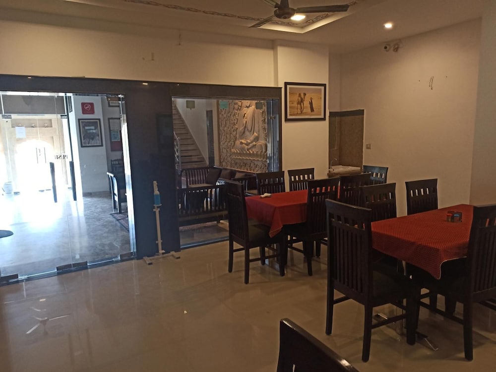 Hotel Radhika Jaisalmer 38/48
